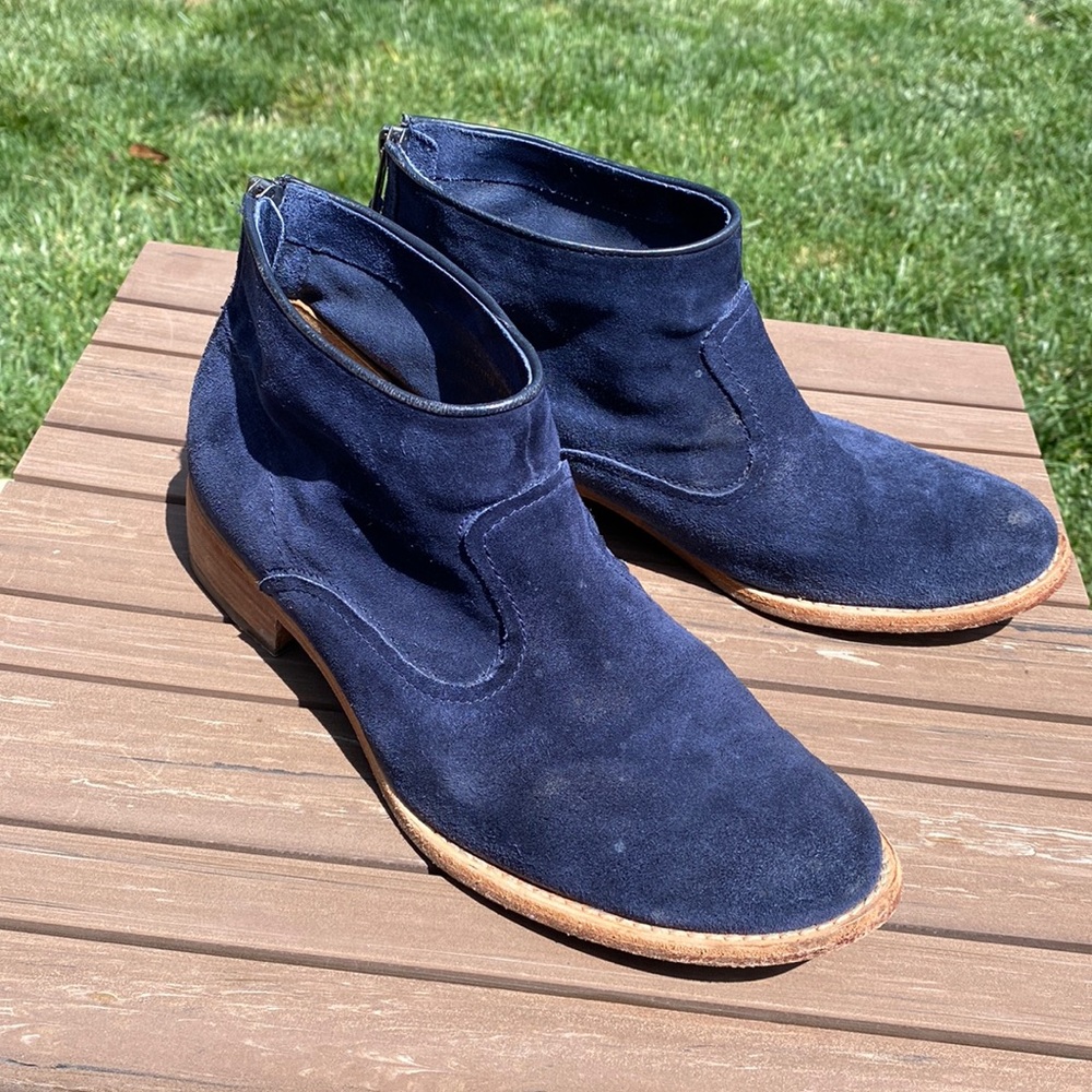 Johnston & Murphy blue suede ankle boots